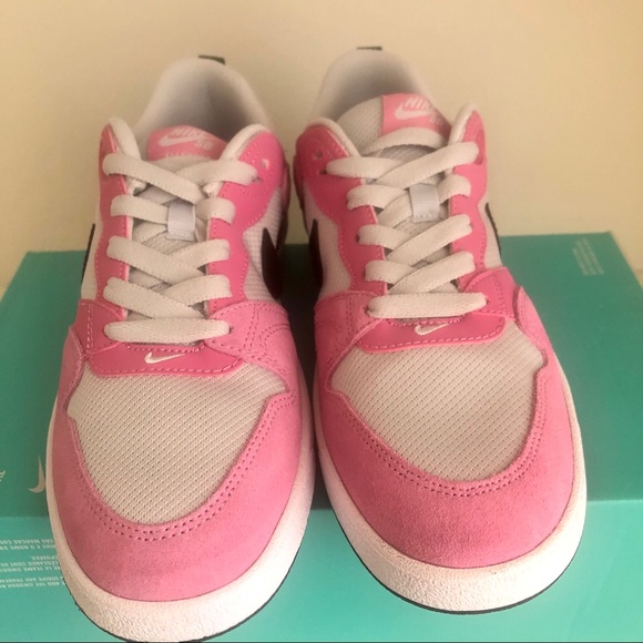 ❗️SOLD❗️ - Picture 3 of 4